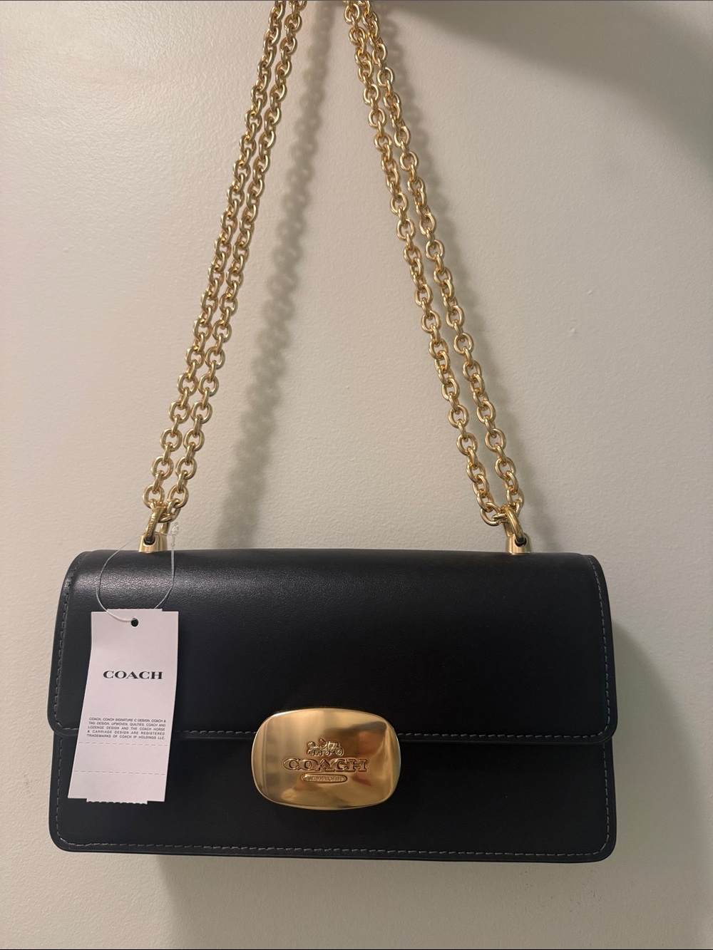 COACH Black Leather Shoulder Bag with Gold Hardware Chain Strap - Picture 2 of 4